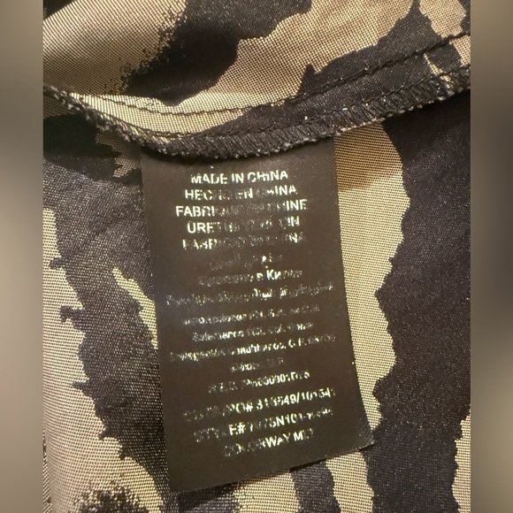 Bebe EUC Size XS Black & Gray Zebra Print Sleeveless Zippered Mini Dress (0601) - Picture 13 of 14